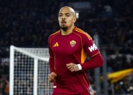 米6体育-罗马爆冷输给卡利亚里，欧冠席位岌岌可危(罗马欧联比赛)