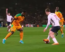 四面楚歌，亚洲俱乐部足球比赛情势危急的简单介绍